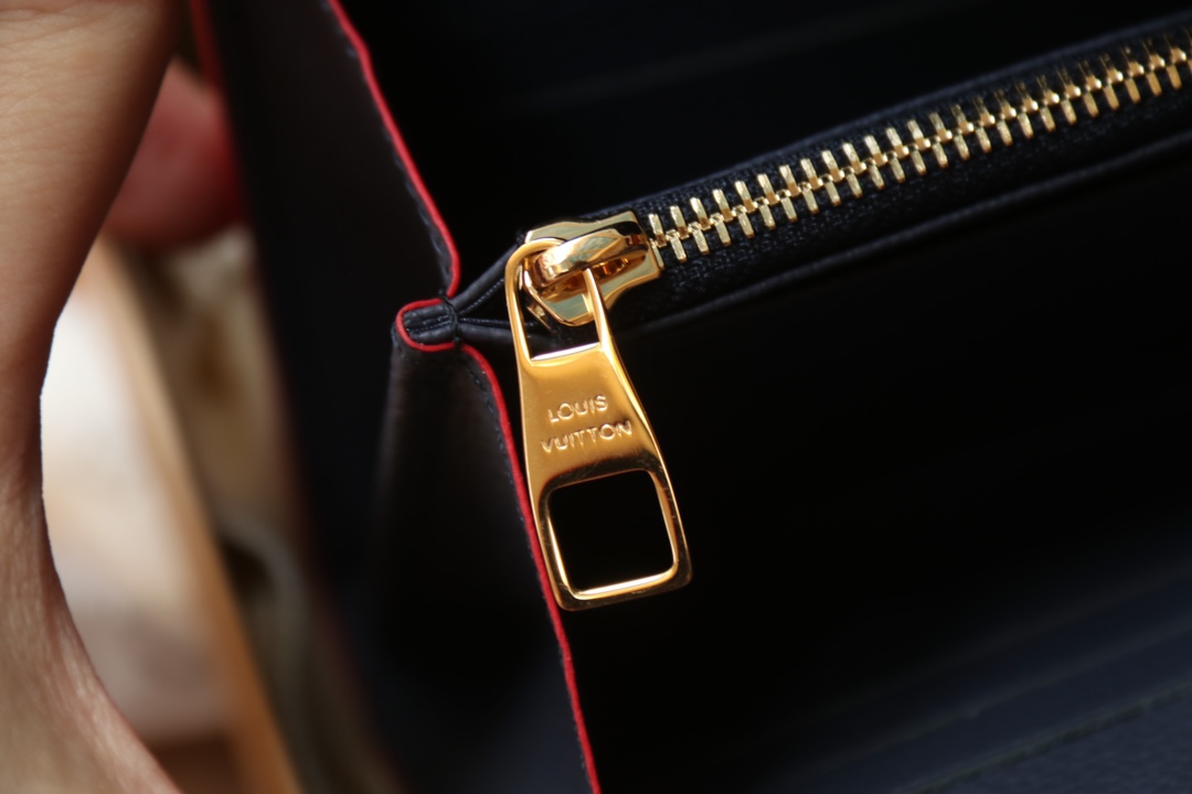 ルイ・ヴィトン「Louis Vuitton」レザーポケットウォレット