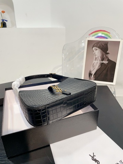 サンローラン「Saint Laurent」 レディース おしゃれ ショルダーバッグ