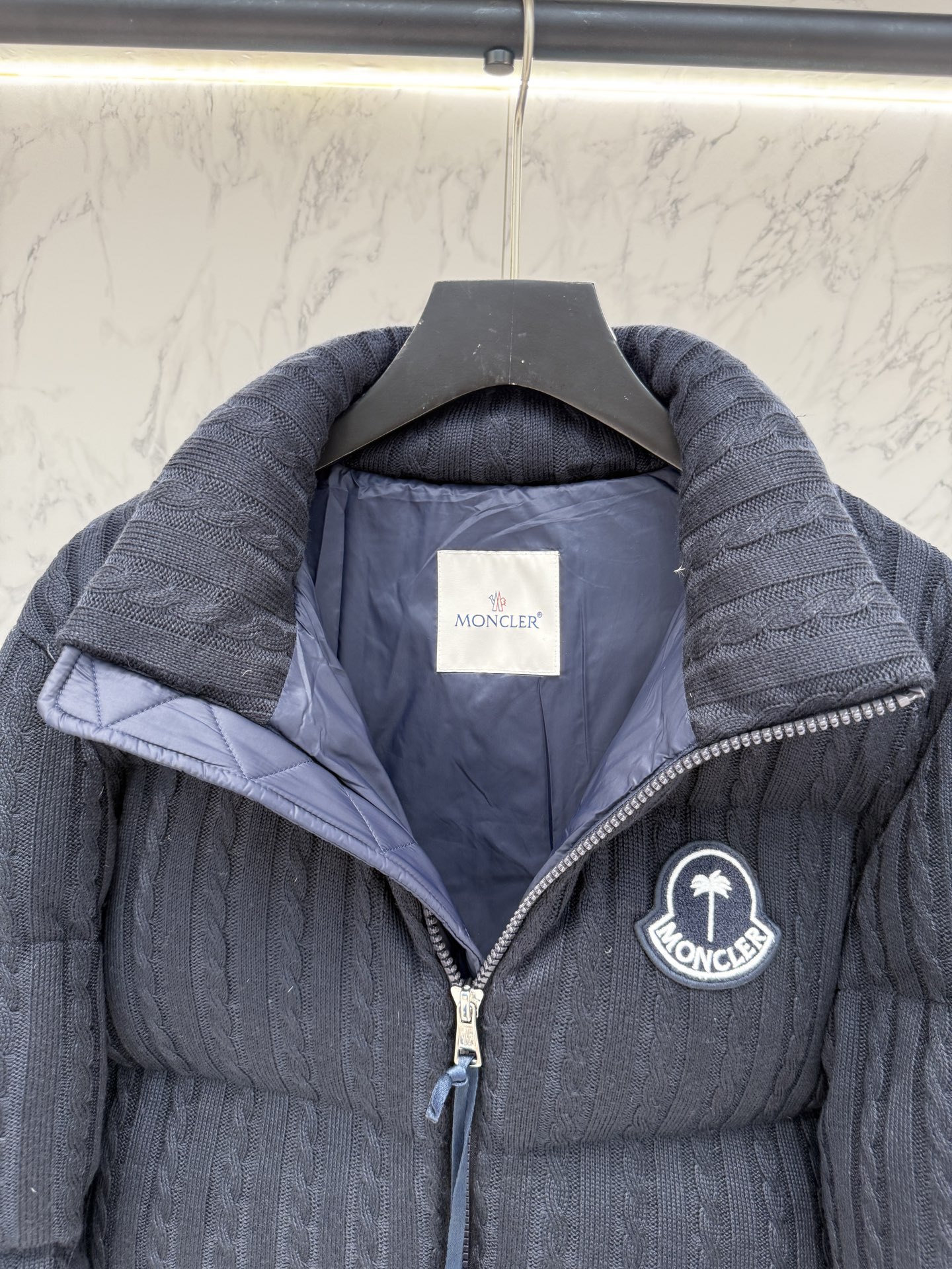 モンクレール シーズン別 ロングダウンコート