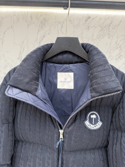 モンクレール シーズン別 ロングダウンコート