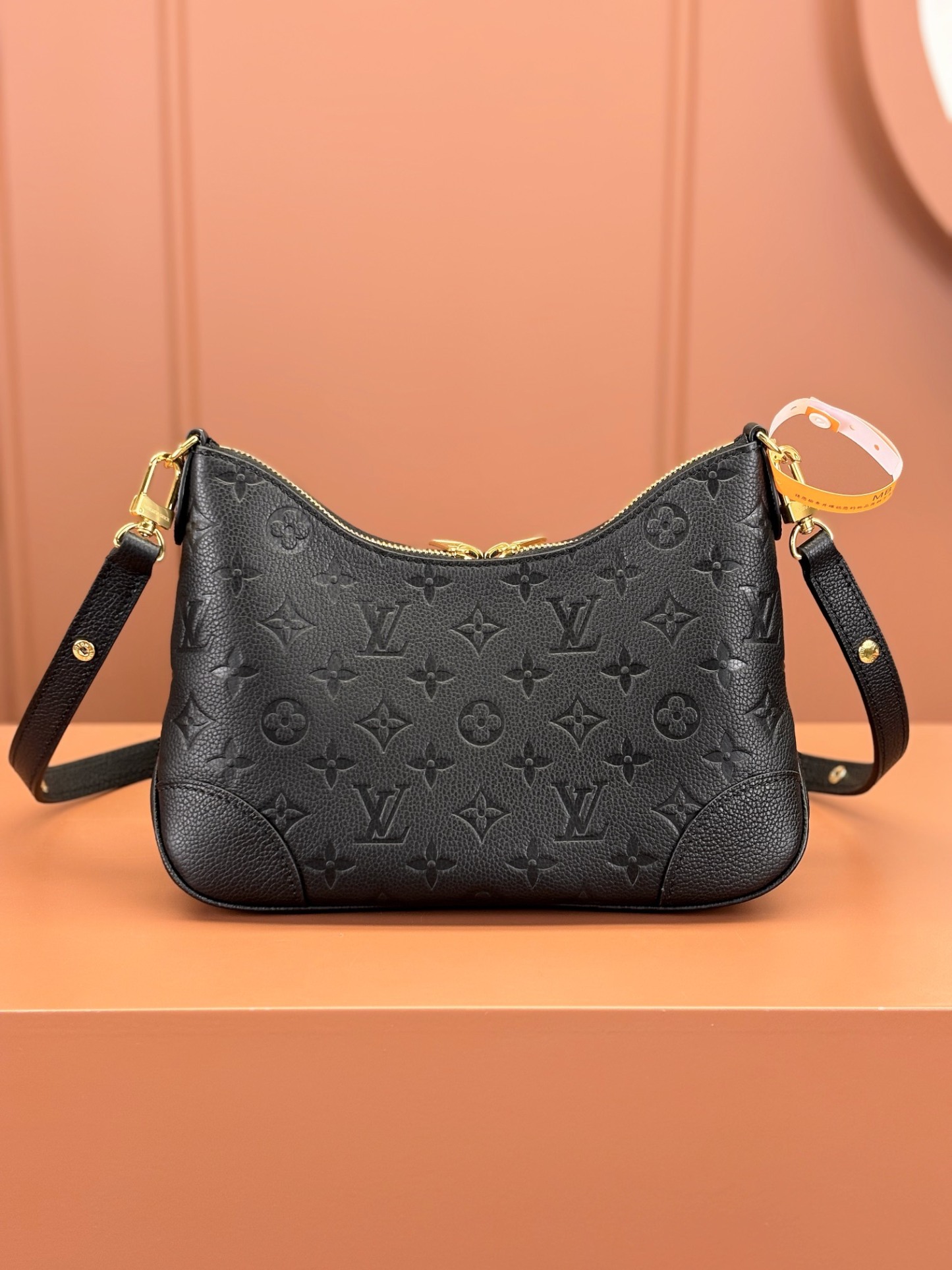 Louis Vuitton  ルイ・ヴィトン シーズナル ワンショルダーバッグ 