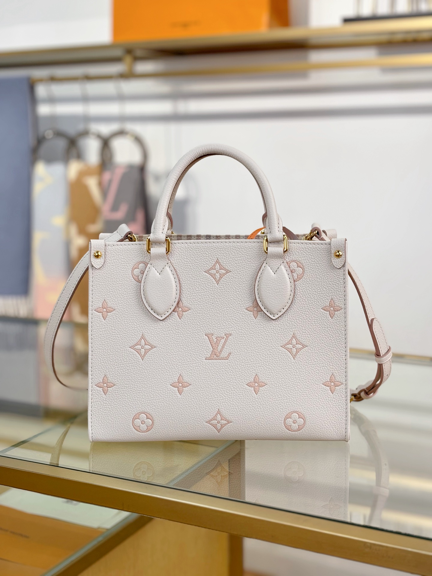 Louis Vuitton  ルイ・ヴィトン シーズナル ワンショルダーバッグ 