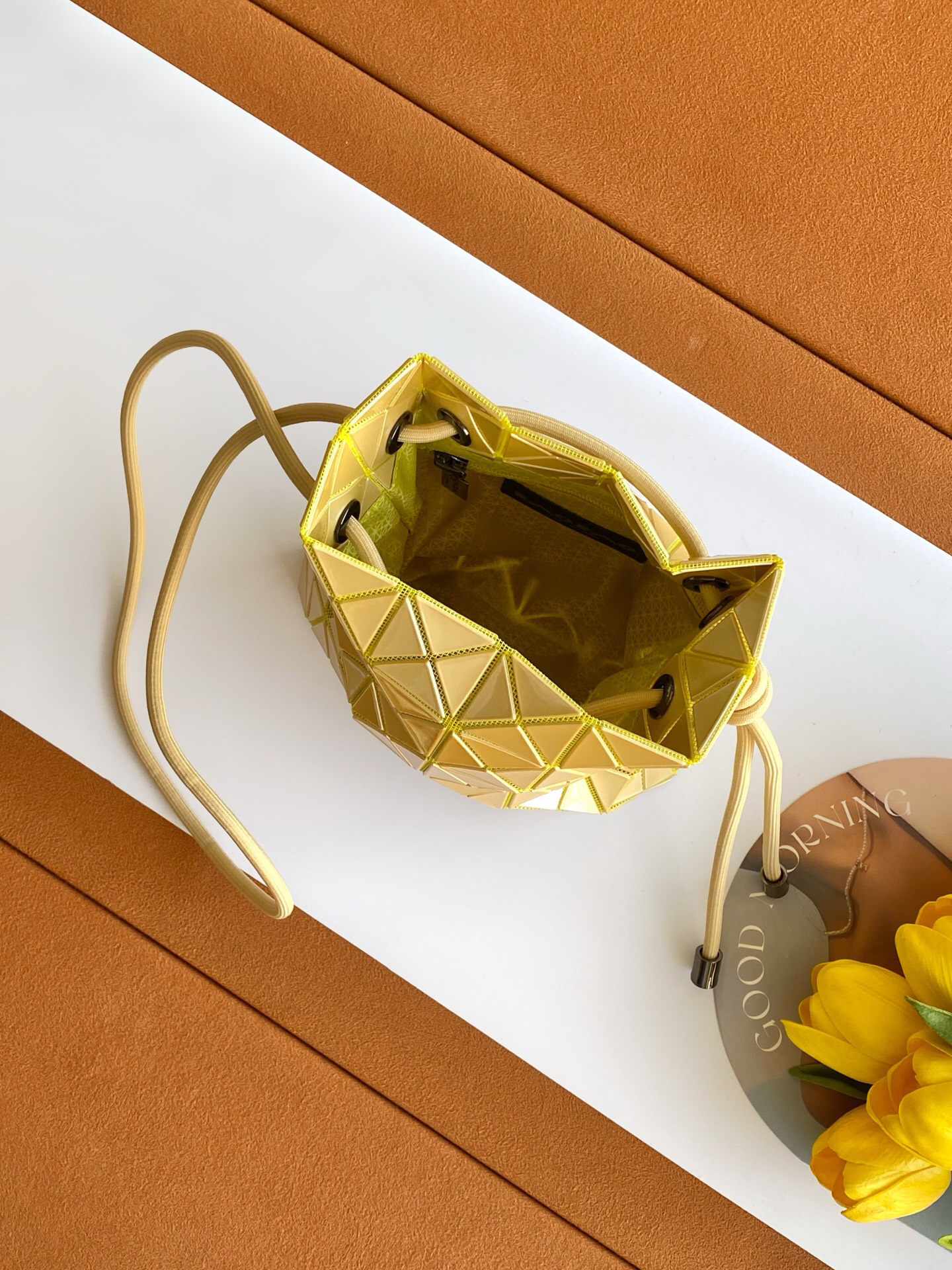 イッセイミヤケ「Issey Miyake」LUCENTシリーズ トートバッグ