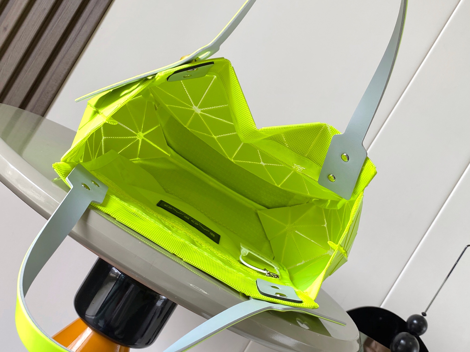 イッセイミヤケ「Issey Miyake」LUCENTシリーズ トートバッグ