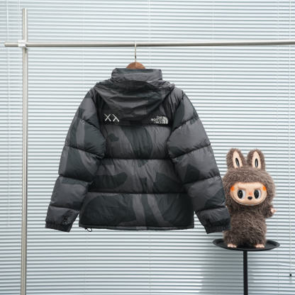 ザ・ノースフェイス 厳冬のしつらえにダウンジャケットシリーズ