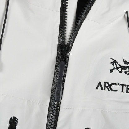 始祖鳥冬のトリプルパンチダウンダウンジャケットインナー付きセット