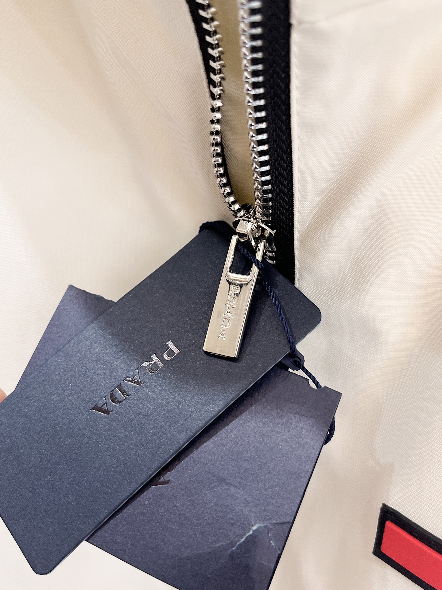 プラダ冬のおしゃれメンズジャケット