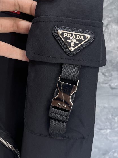 プラダ冬のおしゃれメンズジャケット