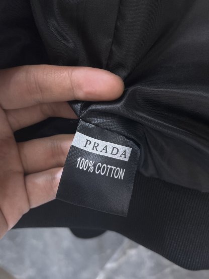 プラダ冬のおしゃれメンズジャケット