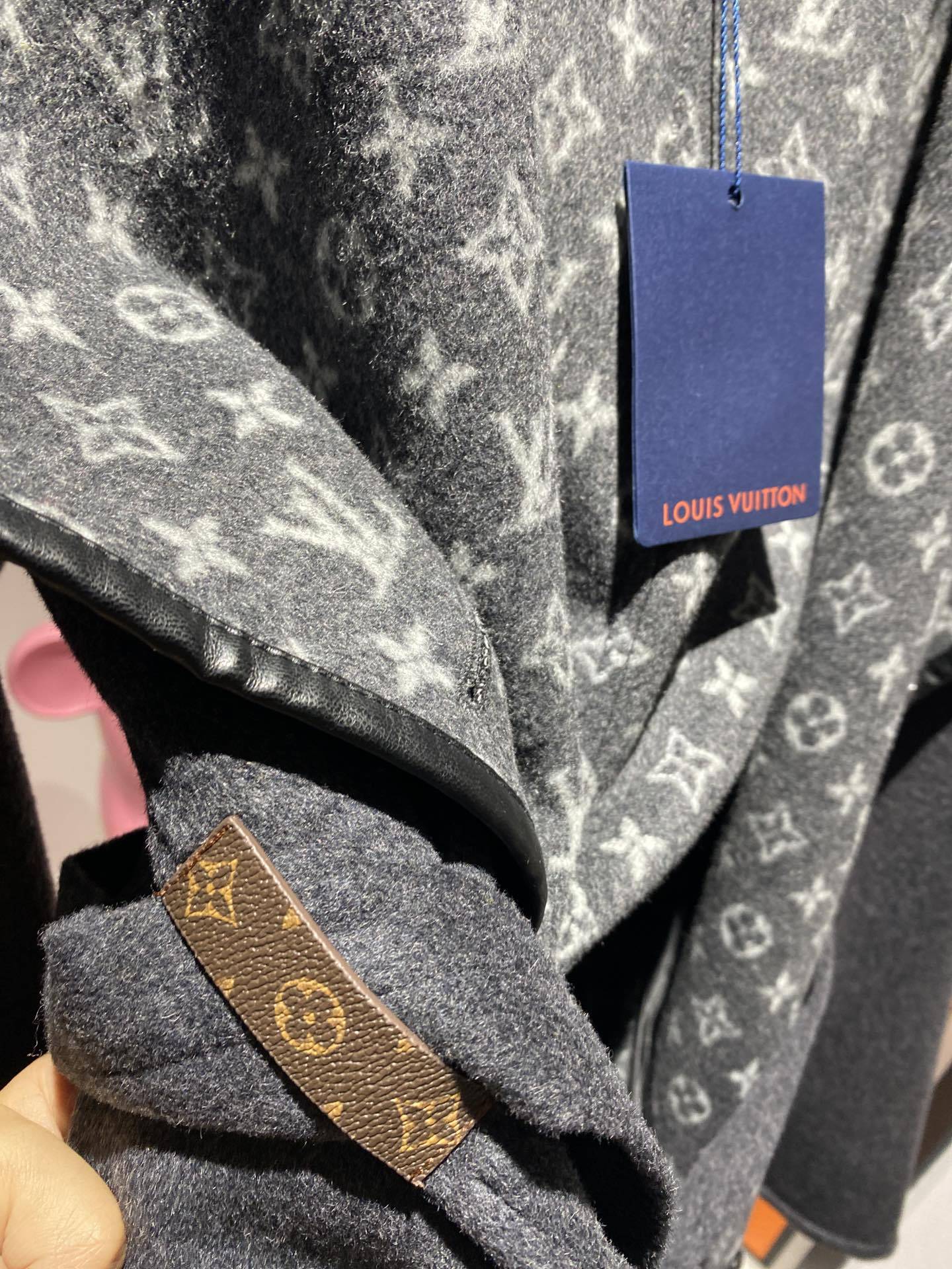 [ Louis Vuitton ] ルイ・ヴィトン  リバーシブルコートウールレディーストップス