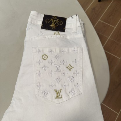 [ Louis Vuitton ] ルイ・ヴィトン スタイリッシュなジーンズ