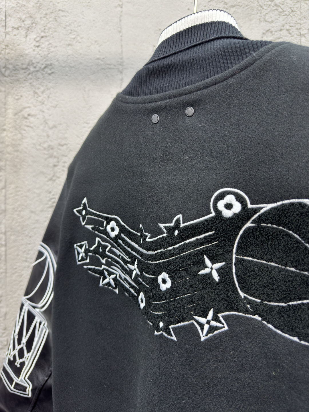 [ Louis Vuitton ] ルイ・ヴィトン  X NBA連名タオル刺繍野球ウエア