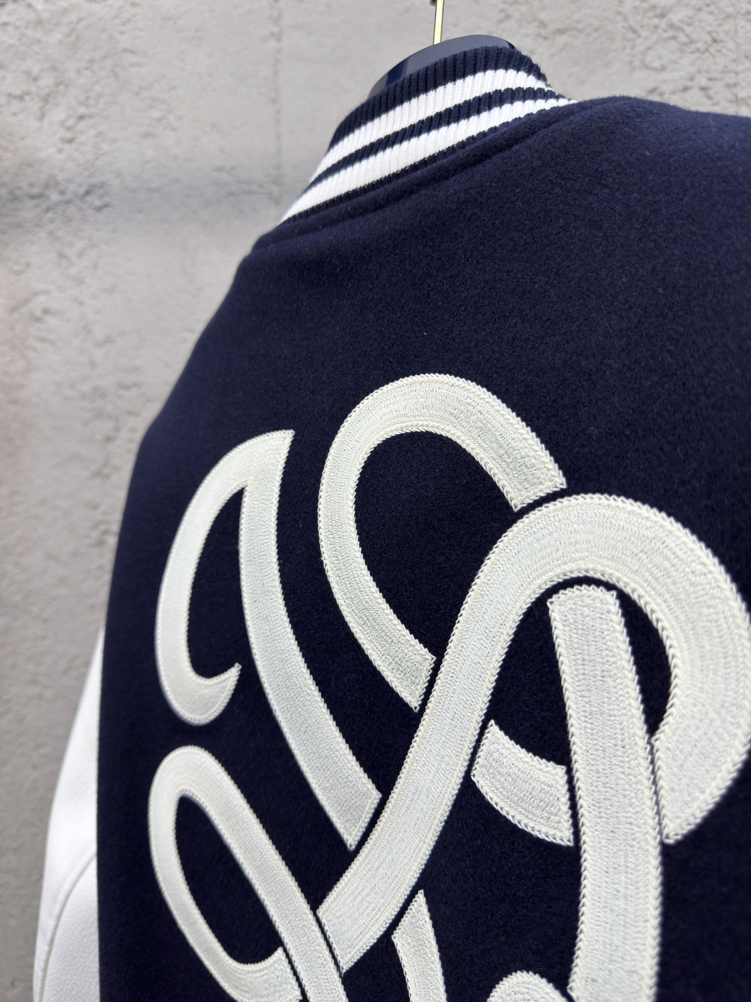 [ Louis Vuitton ] ルイ・ヴィトン  サザエ刺繍ウールの野球ウエア