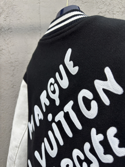 [ Louis Vuitton ] ルイ・ヴィトン  碁盤目エンボス本革野球服