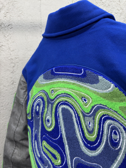 [ Louis Vuitton ] ルイ・ヴィトン  サファイア刺繍の皮の袖の野球服のコート