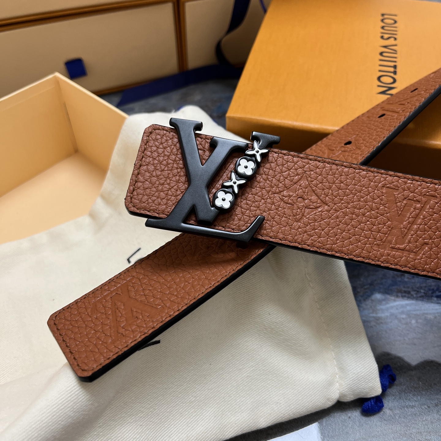 Louis Vuitton ルイヴィトンの新作ベルト