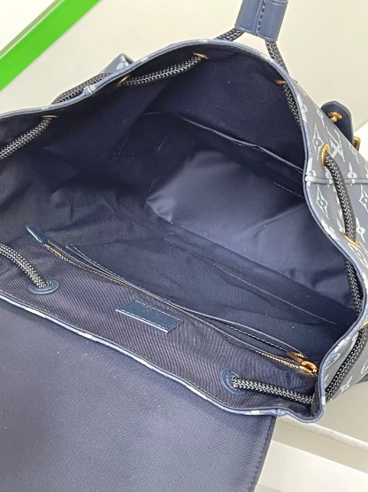 Louis Vuitton ルイ・ヴィトン おしゃれなメンズリュックサック