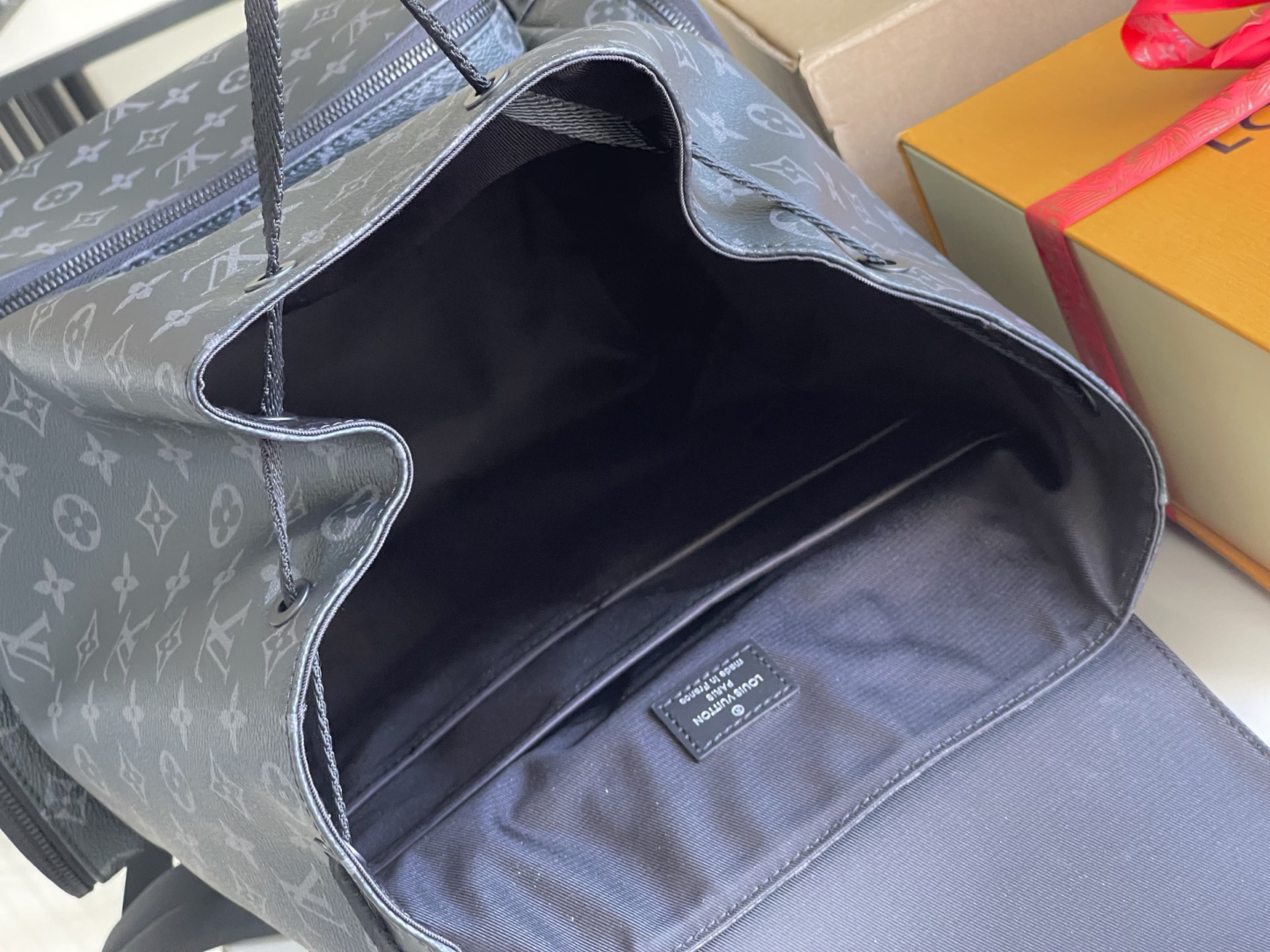 Louis Vuitton ルイ・ヴィトン おしゃれなメンズリュックサック