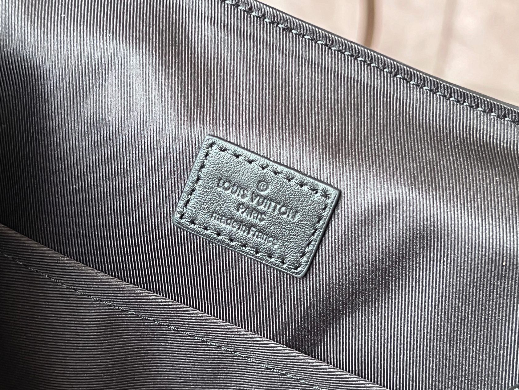 Louis Vuitton ルイ・ヴィトン おしゃれなメンズリュックサック