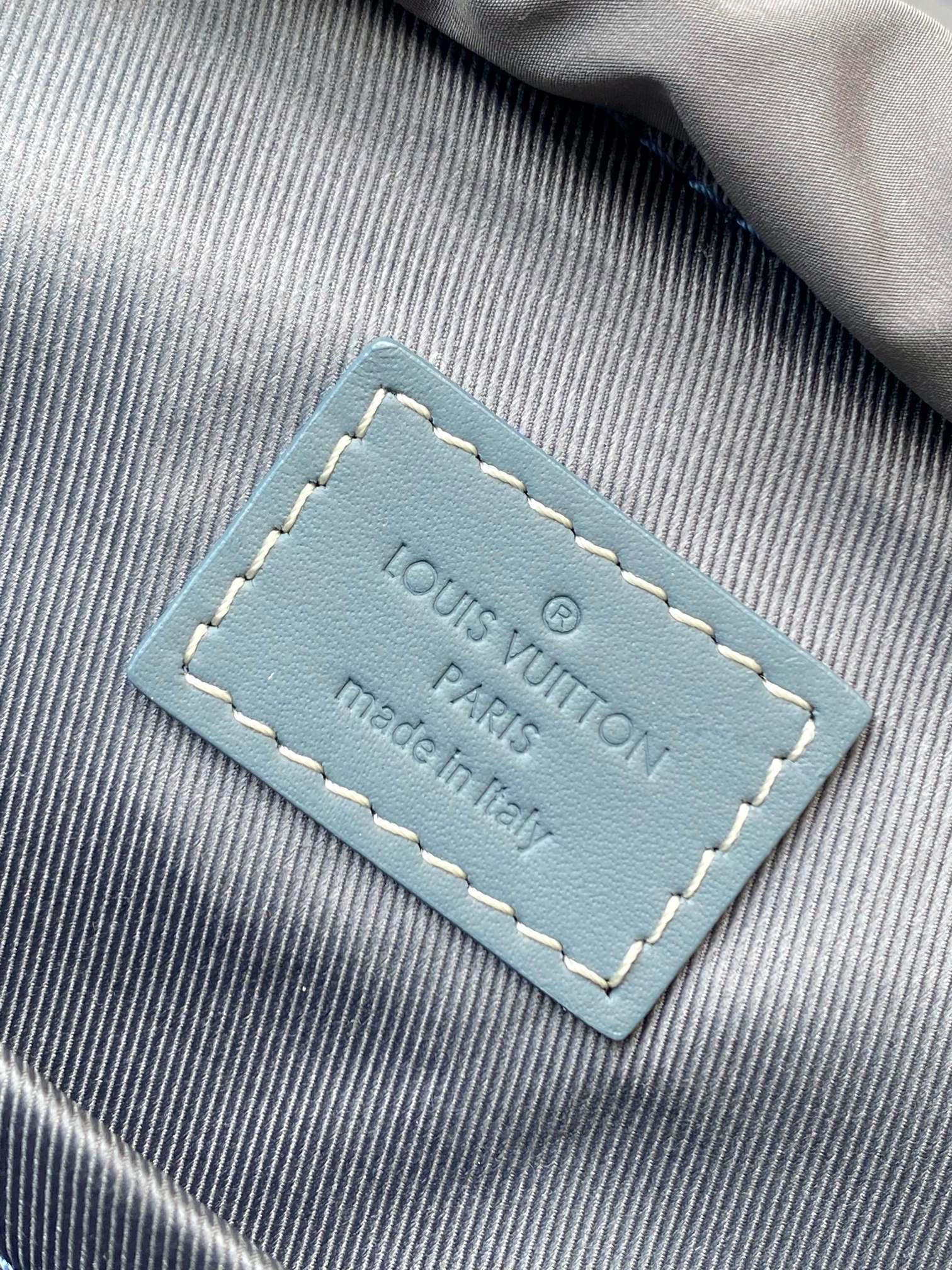 Louis Vuitton ルイ・ヴィトン おしゃれなメンズリュックサック