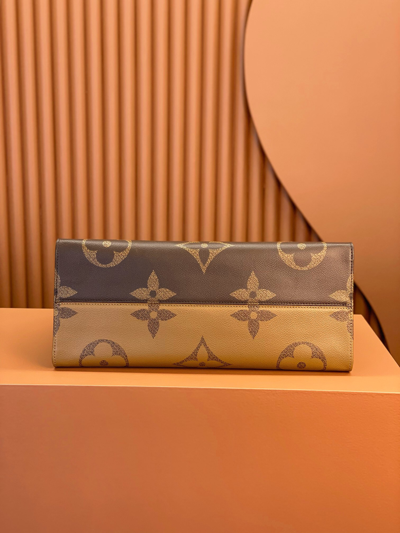 Louis Vuitton  ルイ・ヴィトン シーズナル ワンショルダーバッグ 