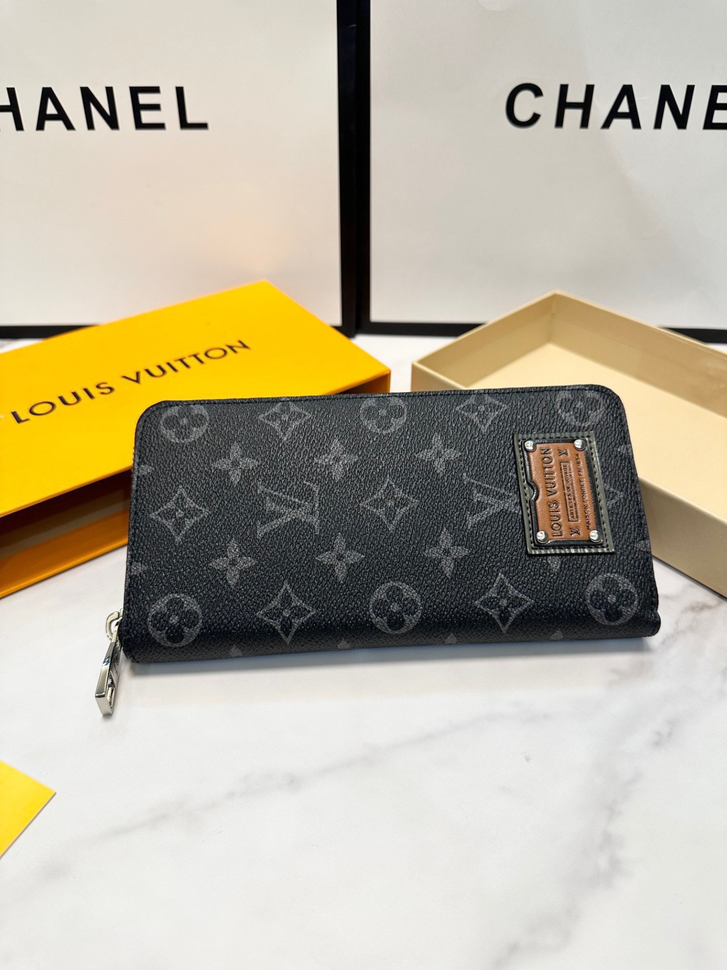 ルイ・ヴィトン「Louis Vuitton」レザーポケットウォレット
