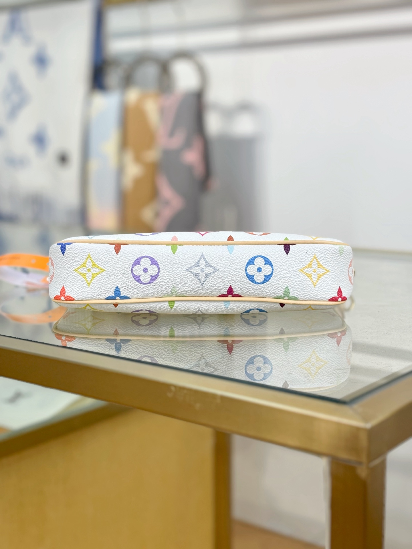 Louis Vuitton  ルイ・ヴィトン シーズナル ワンショルダーバッグ 