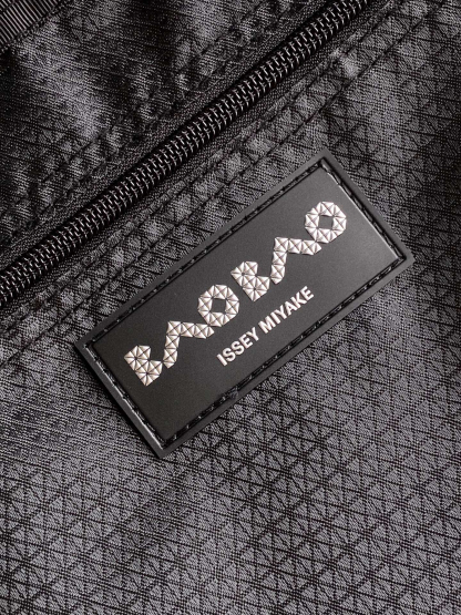 イッセイミヤケ「Issey Miyake」LUCENTシリーズ トートバッグ