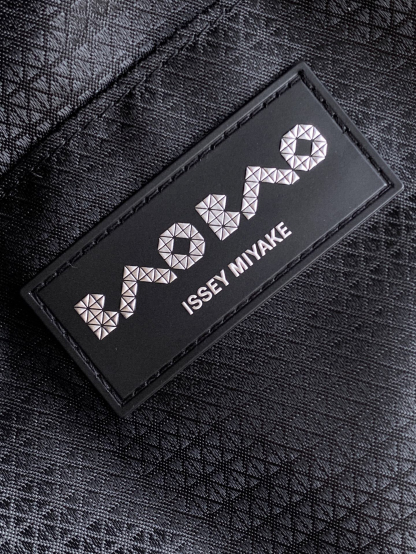 イッセイミヤケ「Issey Miyake」LUCENTシリーズ トートバッグ