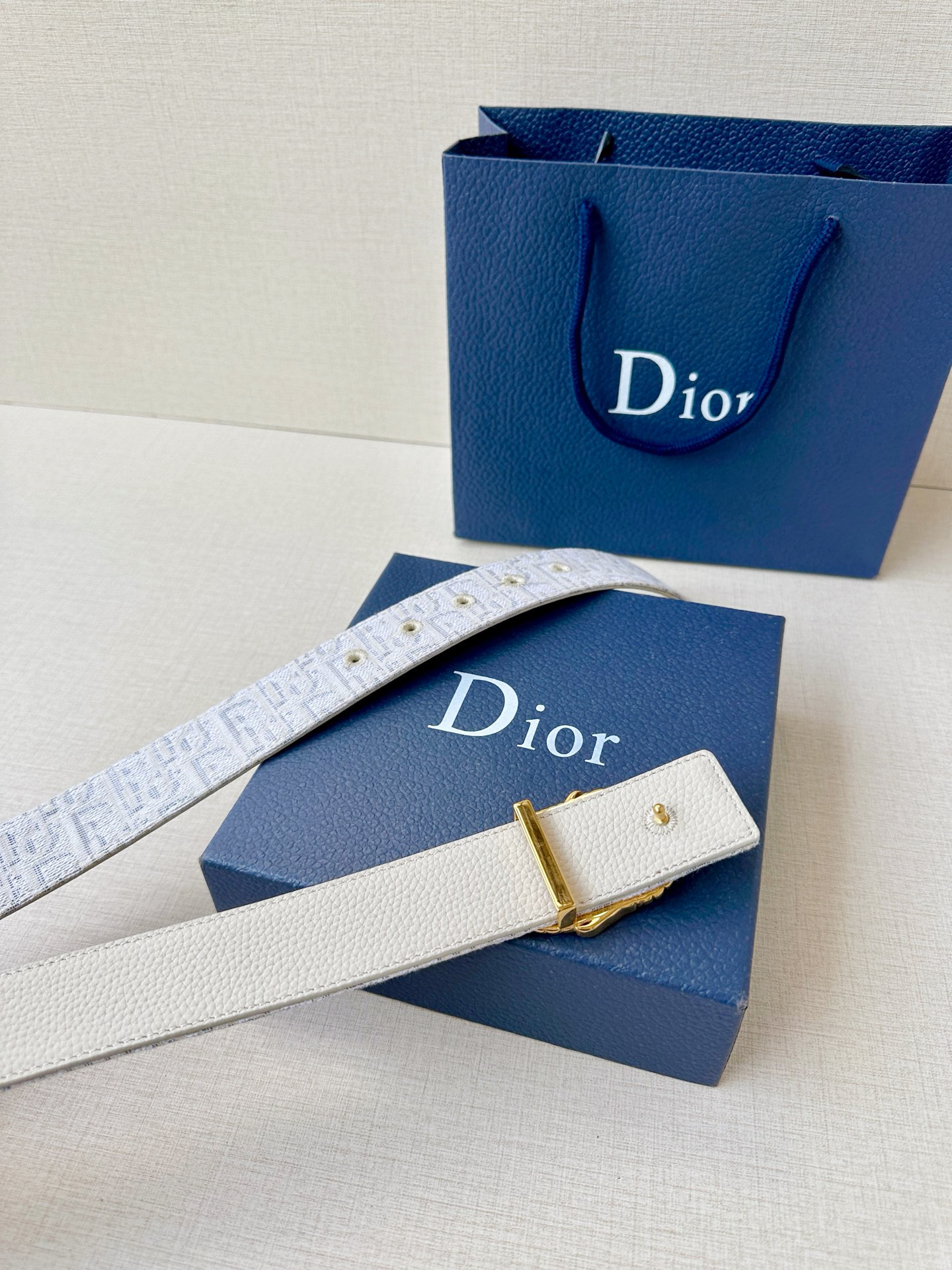 ディオール「Dior」女性用ベルト