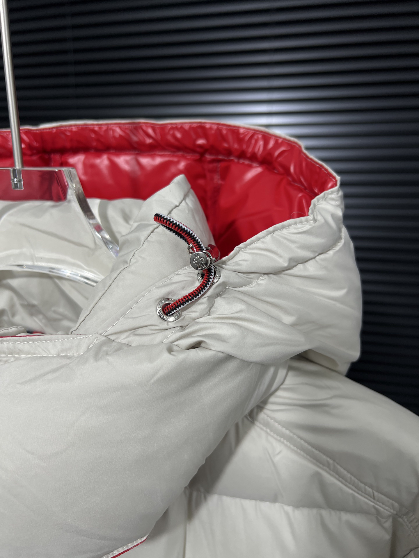 モンクレール シーズン別 ロングダウンコート