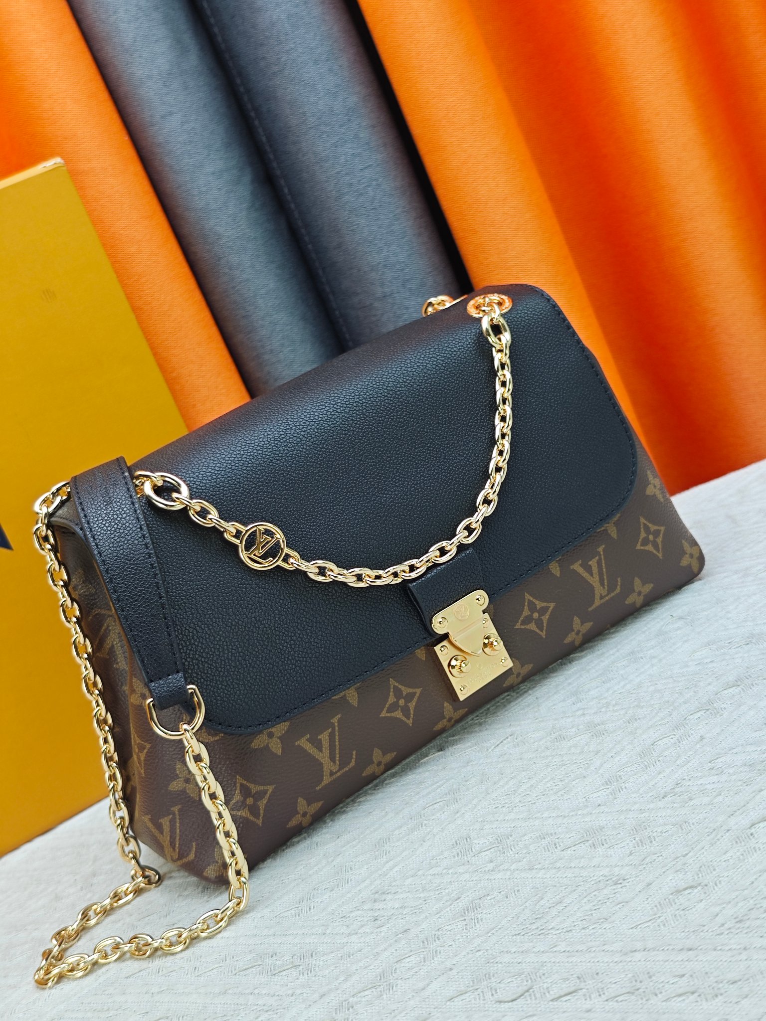 ルイ・ヴィトン「Louis Vuitton」レディースファッションハンドバッグとショルダーバッグ