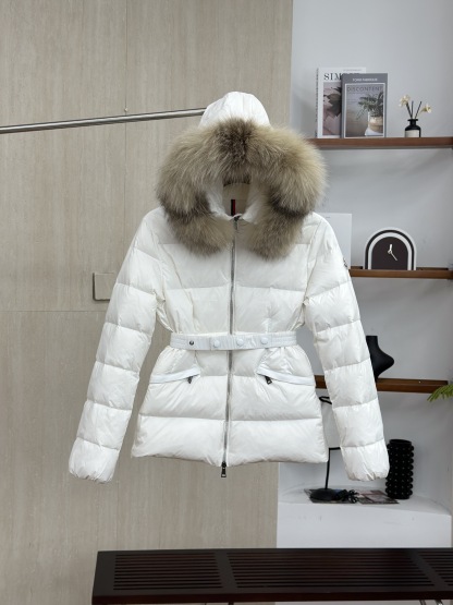 モンクレール シーズン別 ロングダウンコート レディースタイプ