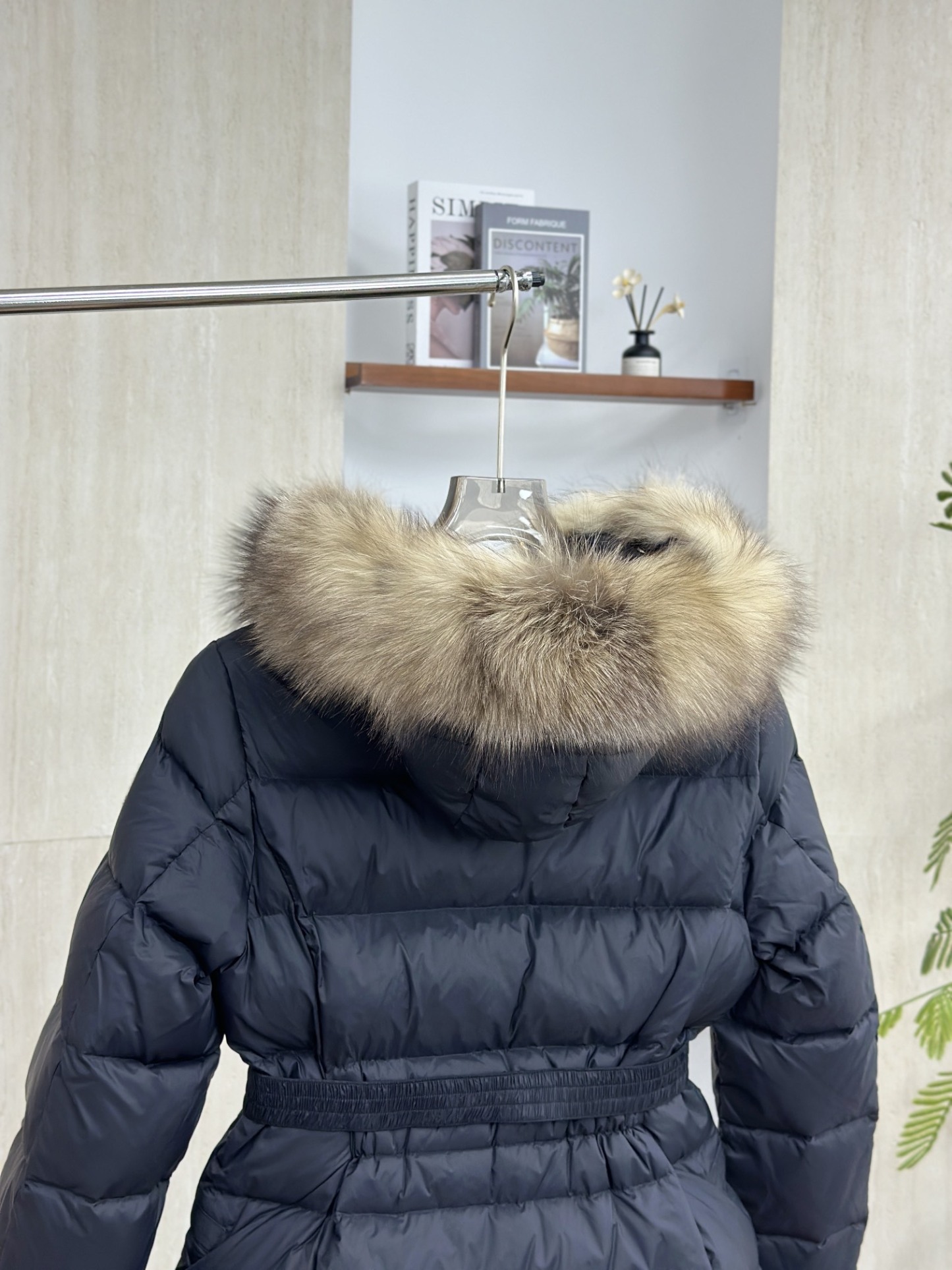 モンクレール シーズン別 ロングダウンコート レディースタイプ