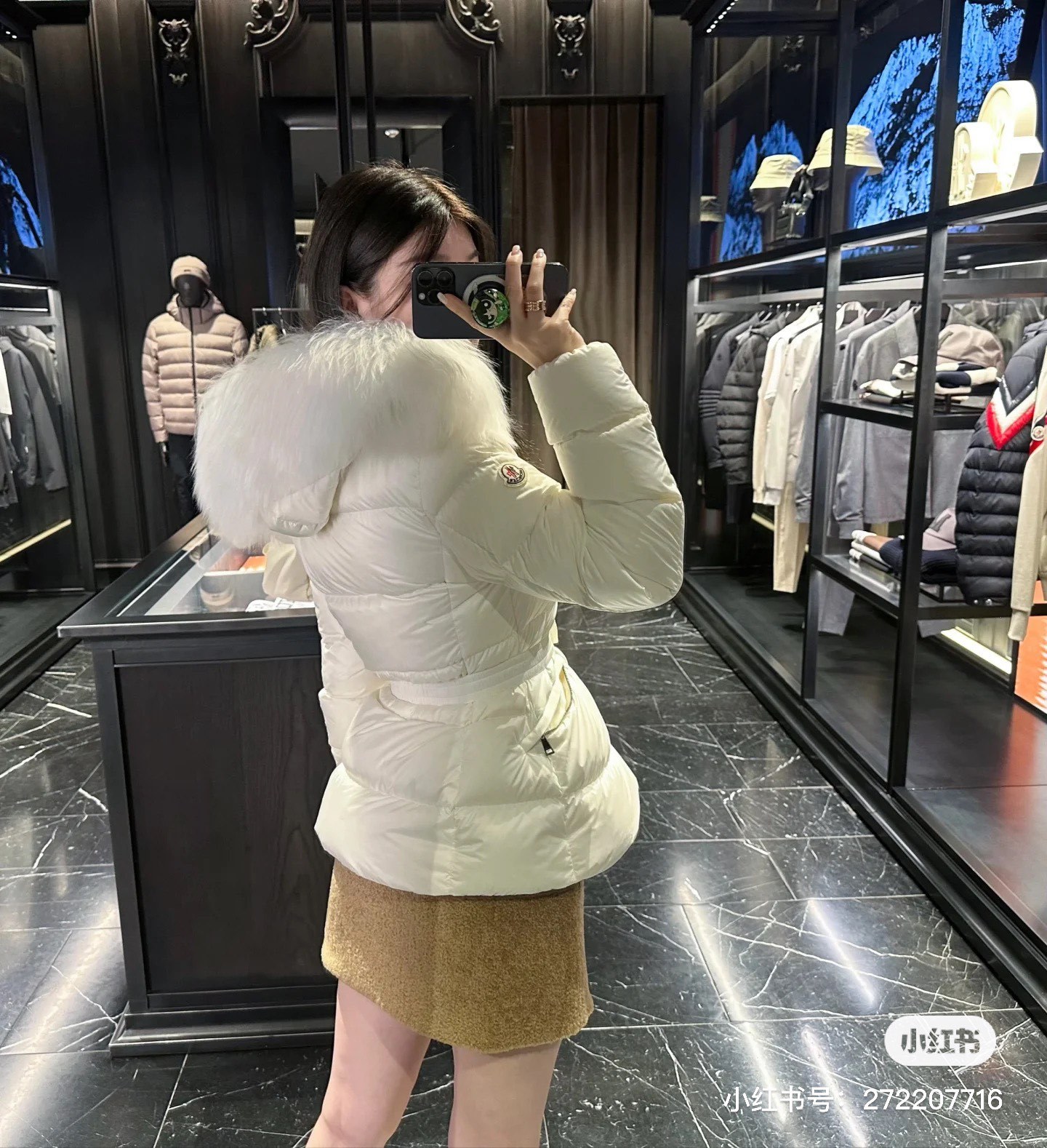 モンクレール シーズン別 ロングダウンコート レディースタイプ