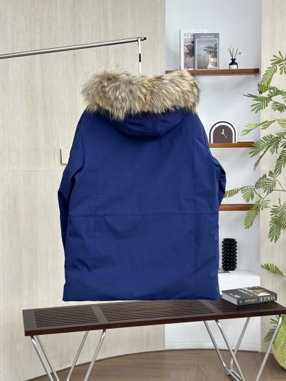 MLBヤンキース2代目ビッグポケットスタッズ大毛襟ダウンジャケット