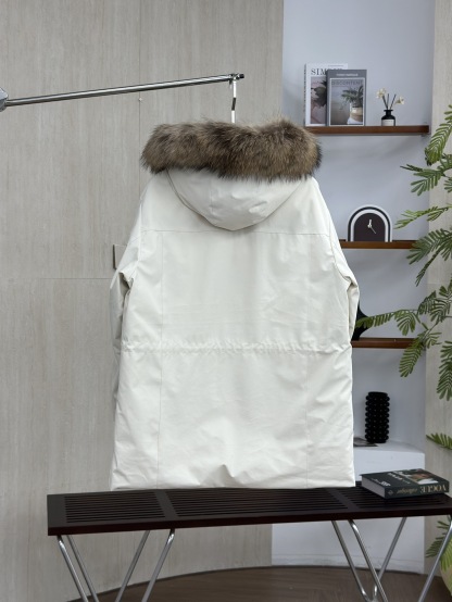 MLBヤンキース2代目ビッグポケットスタッズ大毛襟ダウンジャケット