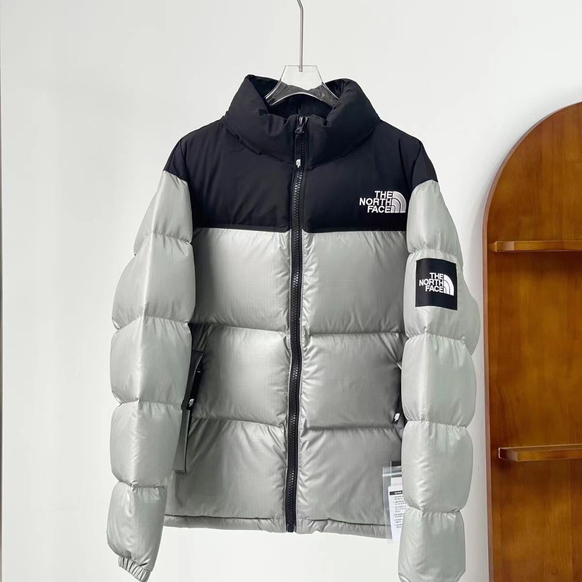 2024 冬新色[ザノースフェイス] 1996 ECO NUPTSE JACKET カップルダックダウンジャケット