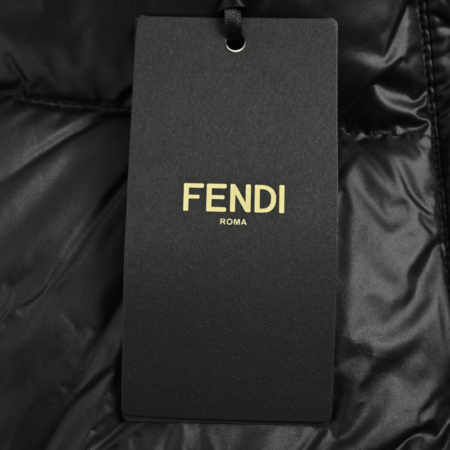 FENDI フェンディ 25FW 袖標拼接 フード付きダウンジャケット ブラック