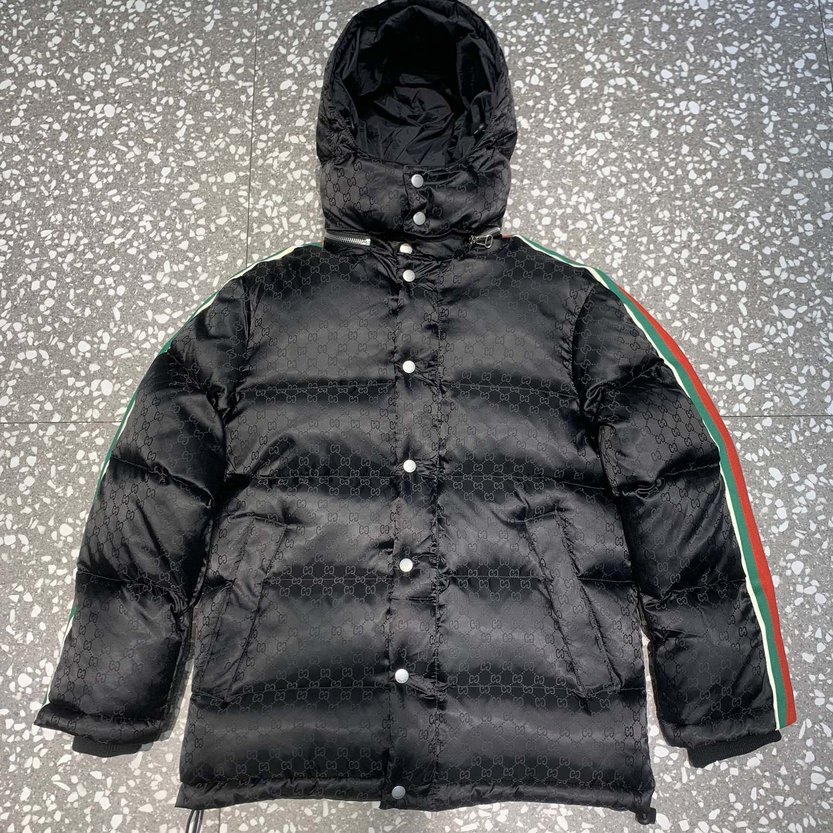 GUCCI グッチ GGモノグラム リムーバブルフード ダウンジャケット ブラック