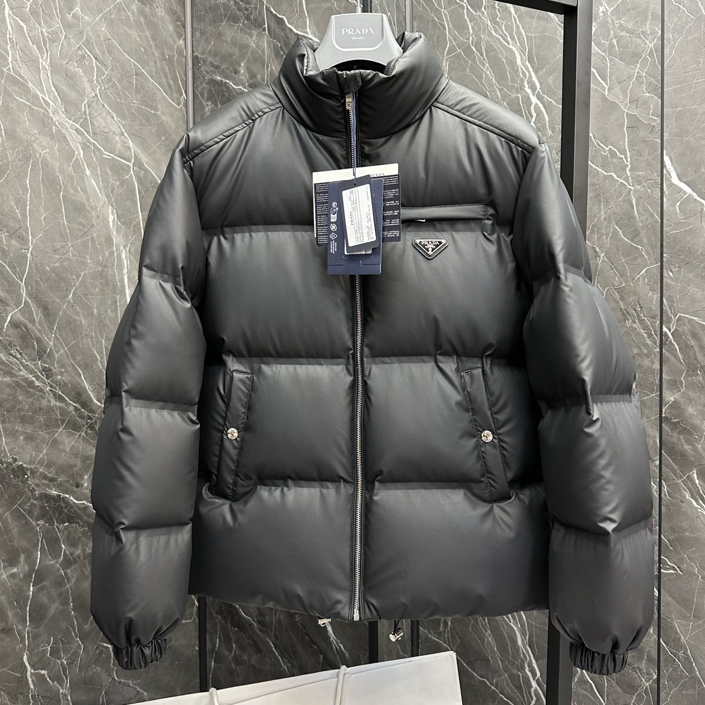PRADA プラダ ダウンジャケット ブラック/ハイグレー