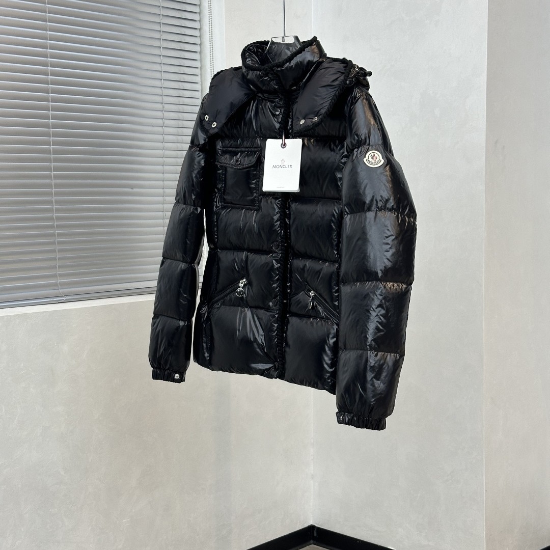 Moncler モンクレール Glareins 編み込み飾り フード付きショートダウンジャケット レディース ブラック