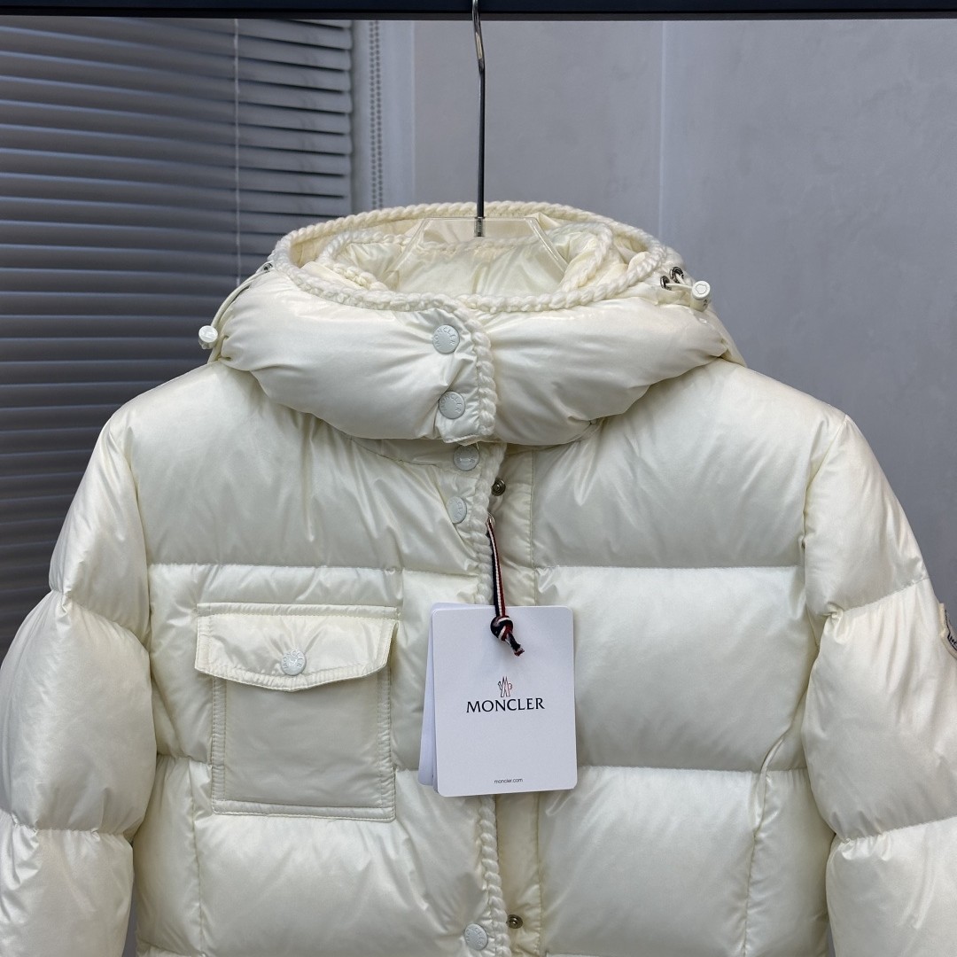 MONCLER モンクレール Glareins 編み飾りウエストライン フード付きショートダウンジャケット ホワイト レディース