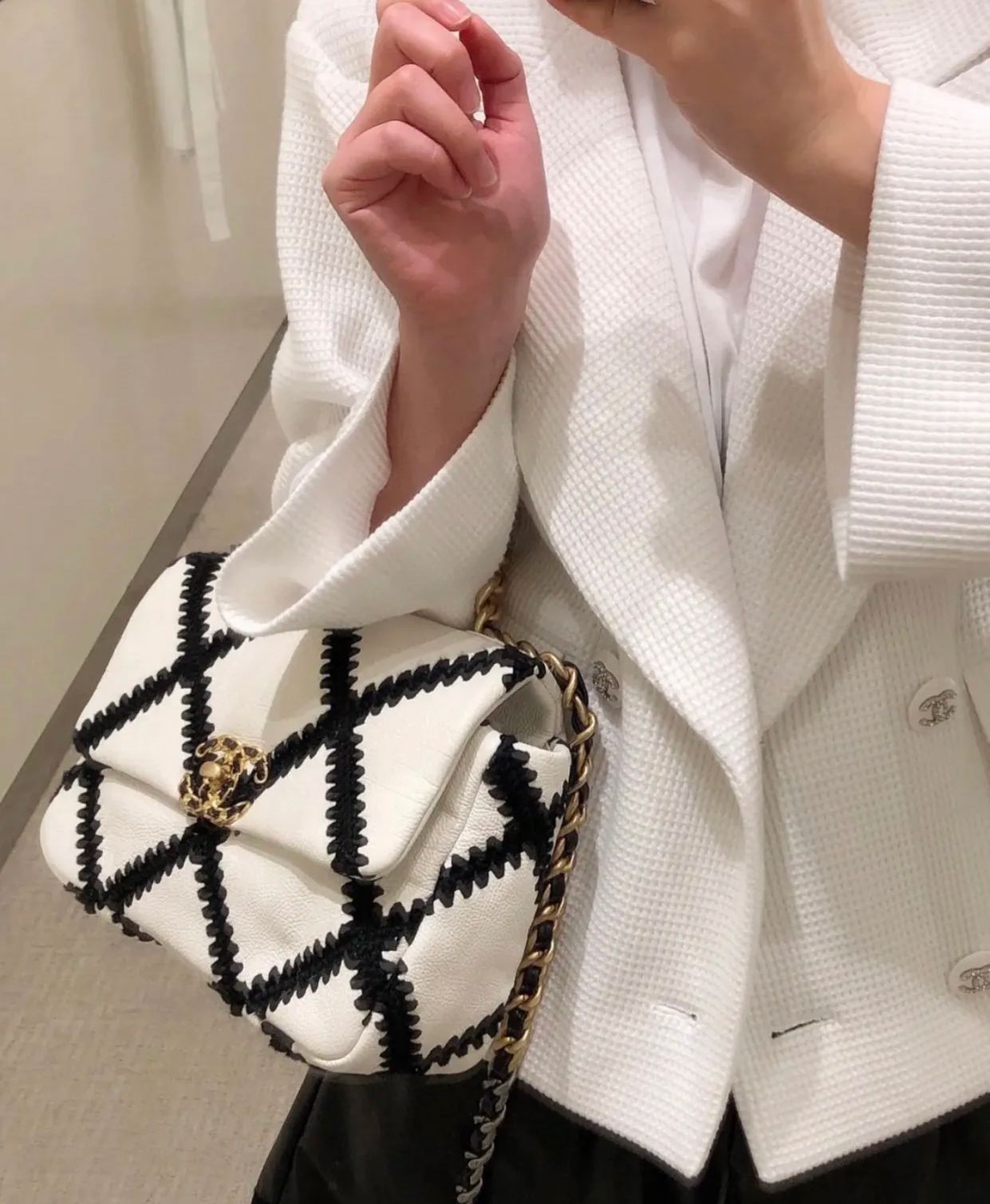 ★CHANEL★2024年新製品ウールチェーンクロスボディバッグ