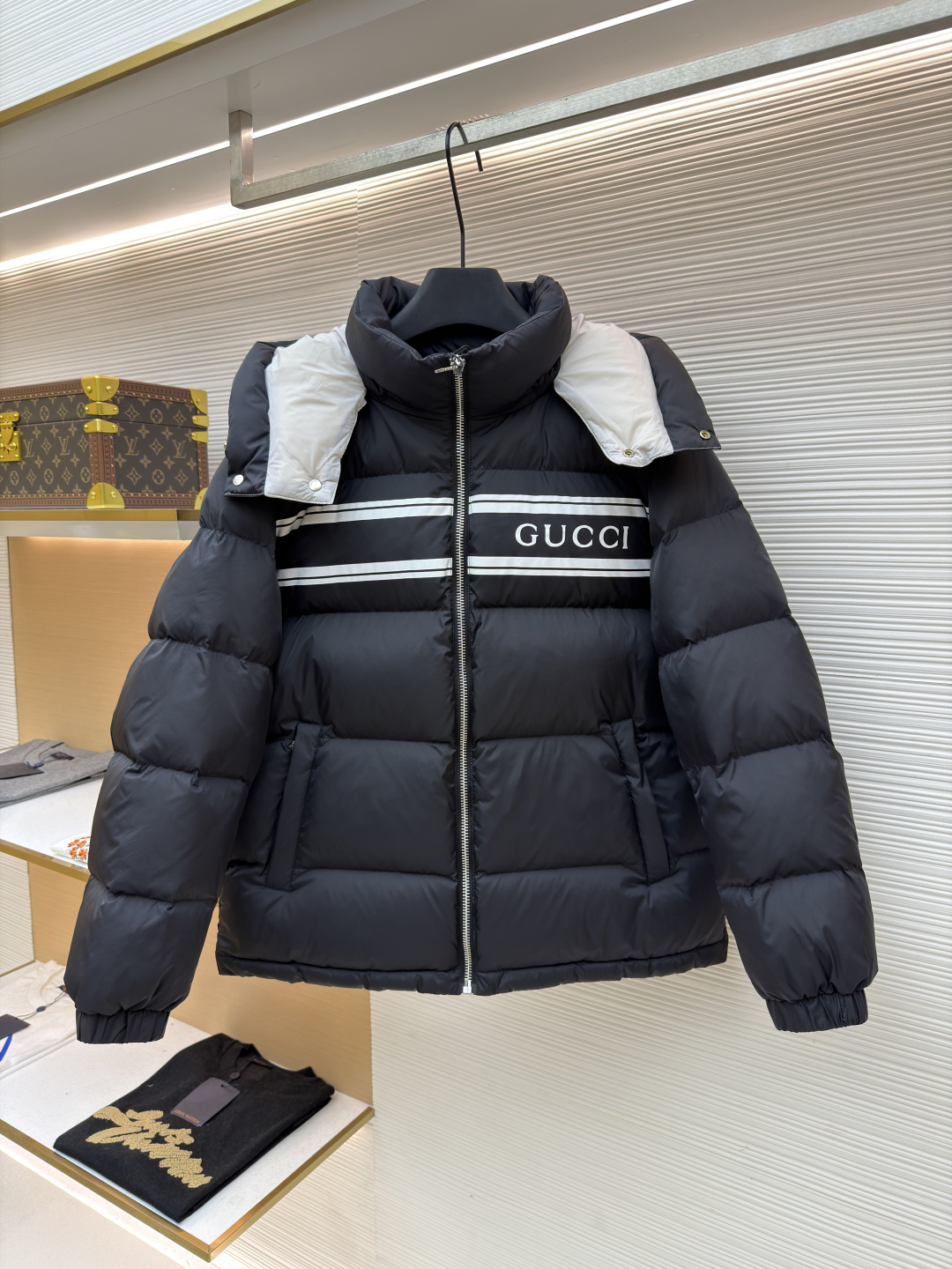 GUCCI  秋冬暖か服 グッチ ダウンジャケット アウター 