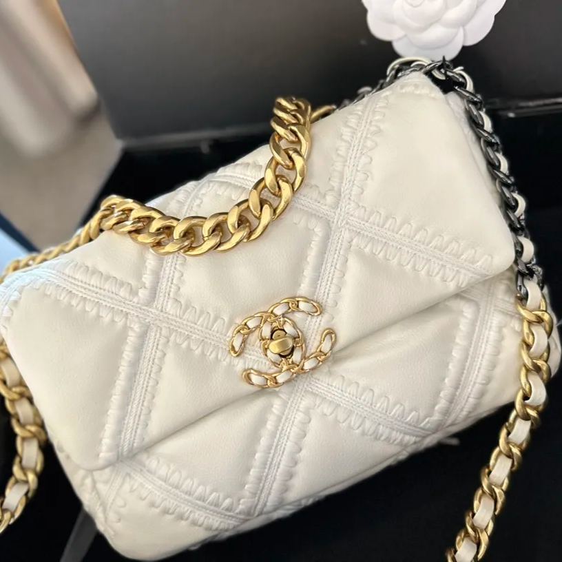 ★CHANEL★2024年新製品ウールチェーンクロスボディバッグ