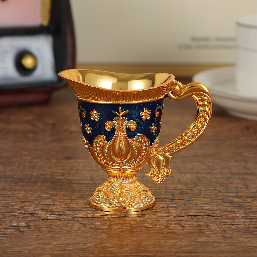 Luxurious and Creative Household Item - a Large Whiskey Glass with a Handle