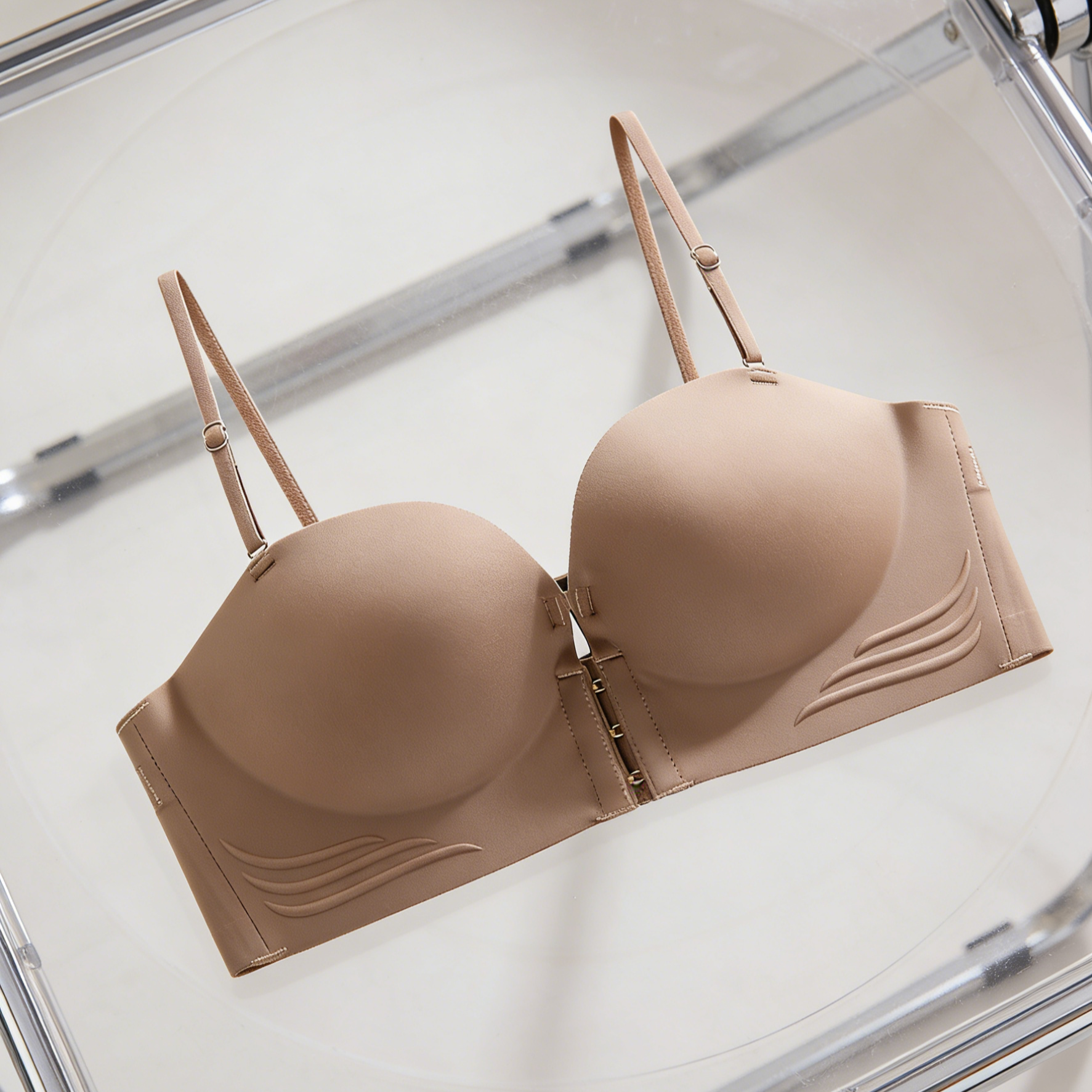 บราตะขอหน้าไร้รอยต่อ อัปอกชิดทันที | ชุดชั้นในโชว์หลังสวยไร้ขอบ | ผ้าระบายอากาศ นุ่มใส่สบายตลอดวัน | ทรงสวยกระชับ ไม่กดทับ ไม่เป็นรอย