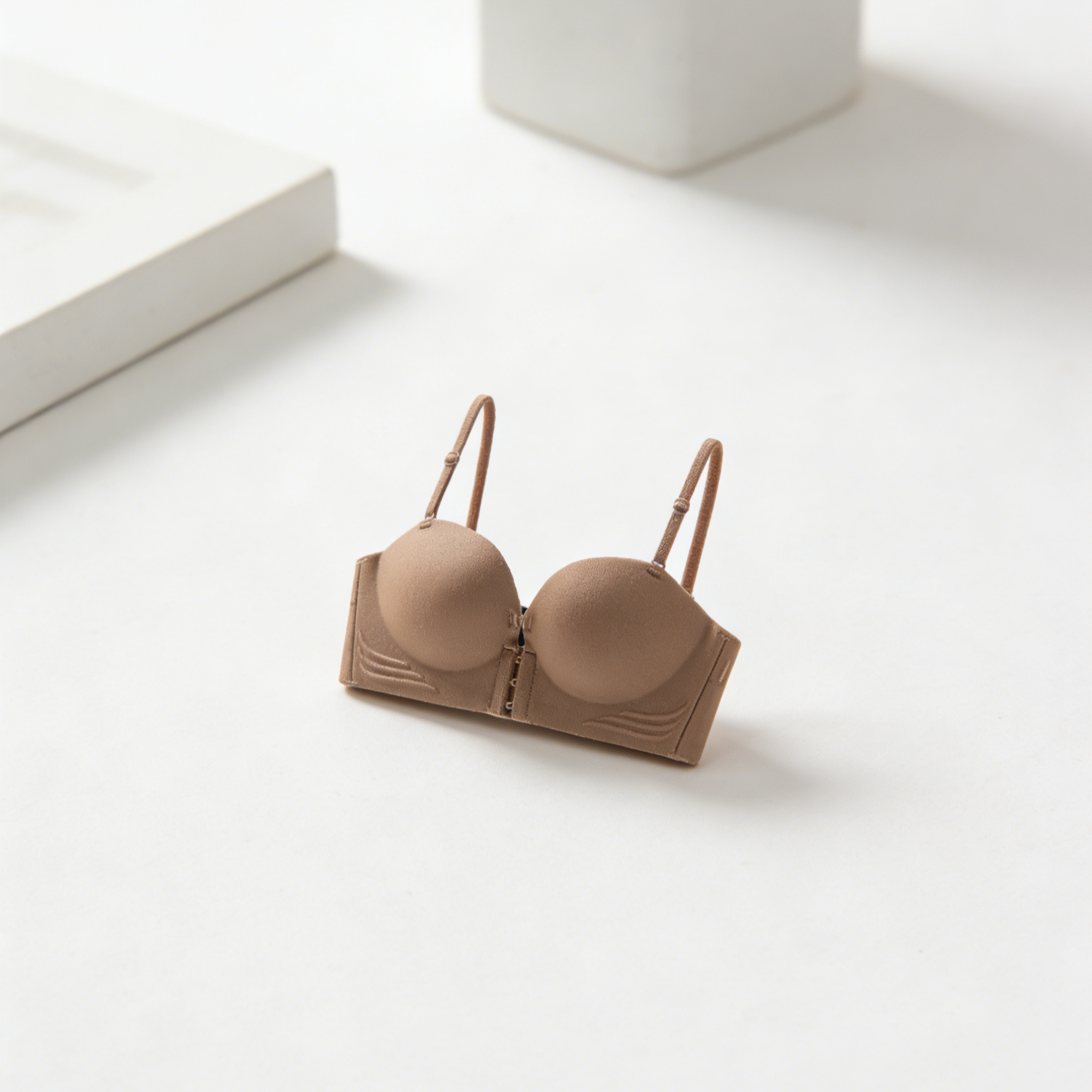 บราตะขอหน้าไร้รอยต่อ อัปอกชิดทันที | ชุดชั้นในโชว์หลังสวยไร้ขอบ | ผ้าระบายอากาศ นุ่มใส่สบายตลอดวัน | ทรงสวยกระชับ ไม่กดทับ ไม่เป็นรอย