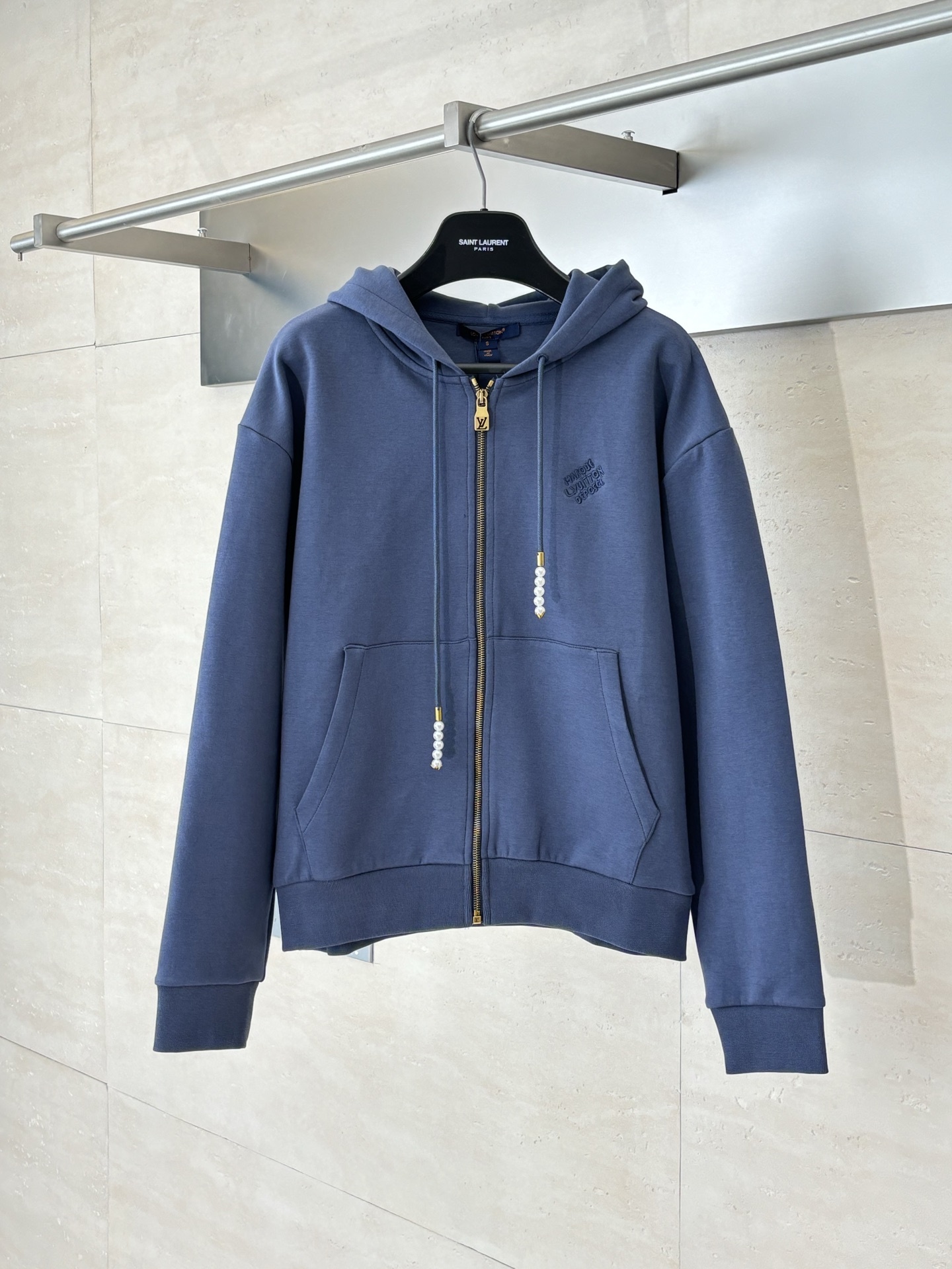 LV / 路易 珍珠吊坠连帽外套（男女同款）